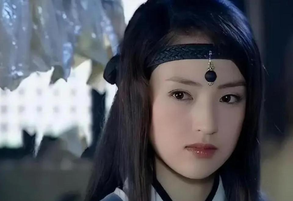 董璇22年10部经典作品颜值变迁,从24岁女神龙到46岁新作