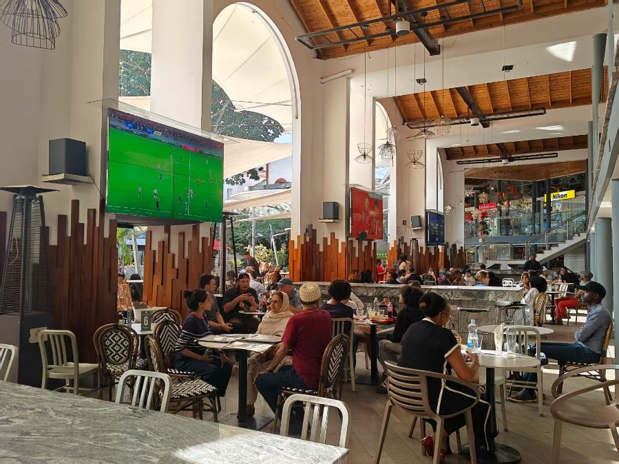 内罗毕街景（郑青亭/摄）