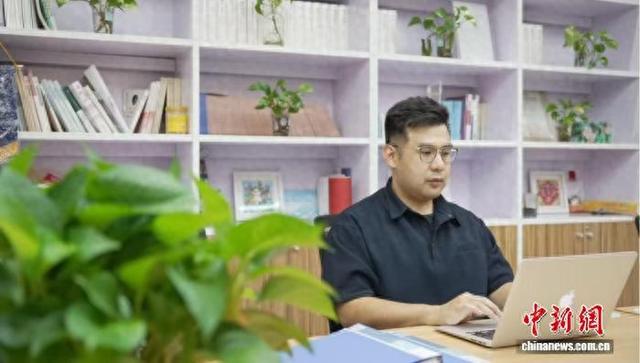 日前，曹翔凯在南京台湾青年创业学院向中新网记者回忆创业历程。中新网记者 朱晓颖 摄