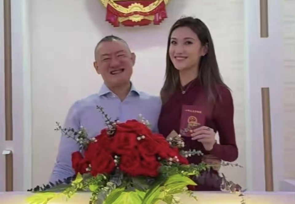 京城四少汪雨结婚,新娘是小20岁的“白富美”,汪大爷人逢喜事精神爽啊!