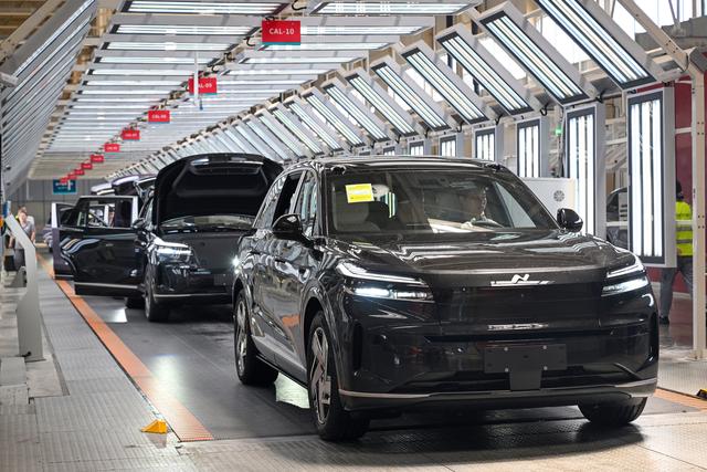 蔚来es8_蔚来财务状况分析_蔚来2025年成都车展