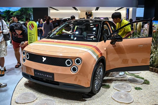 蔚来财务状况分析_蔚来2025年成都车展_蔚来es8