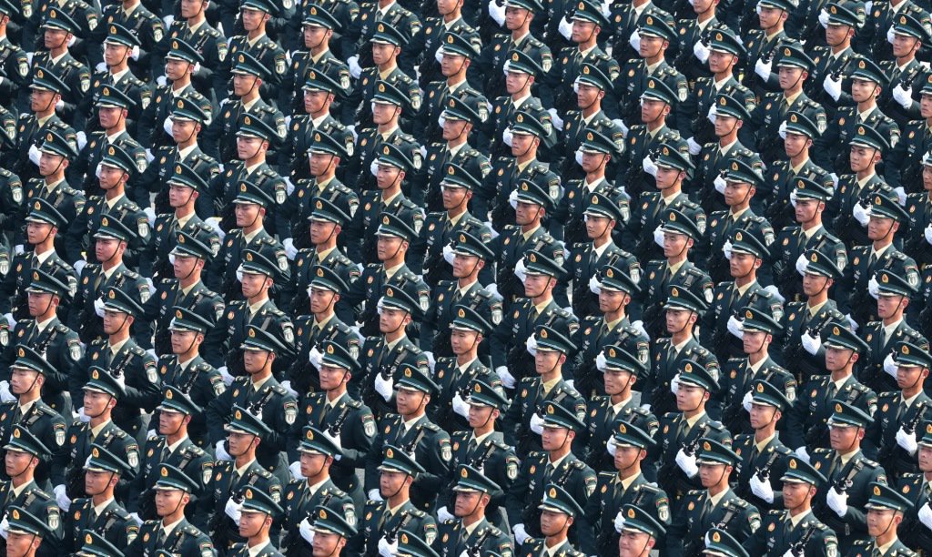 这是火箭军方队接受检阅.新华社记者 孙非 摄