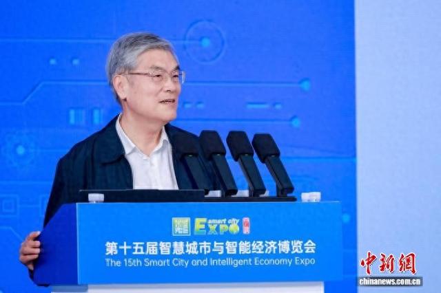 潘云鹤在会上发表主旨演讲。主办方 供图