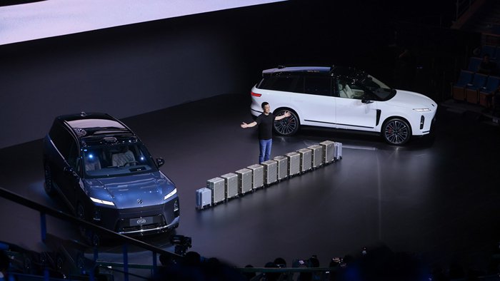 全新ES8预售发布，图源蔚来官微