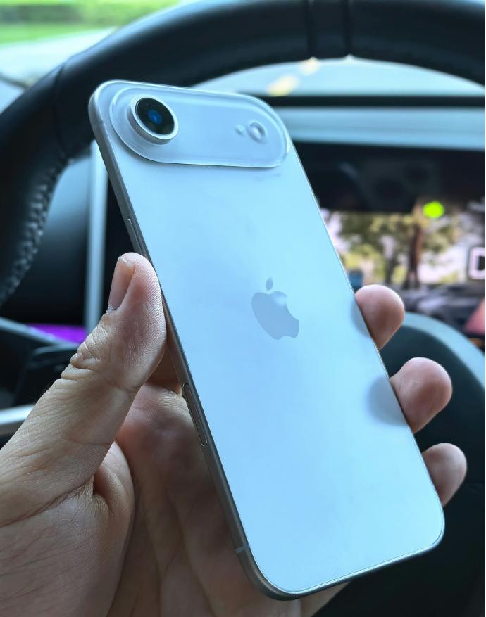 iPhone 17 Air 科技博主爆料圖片