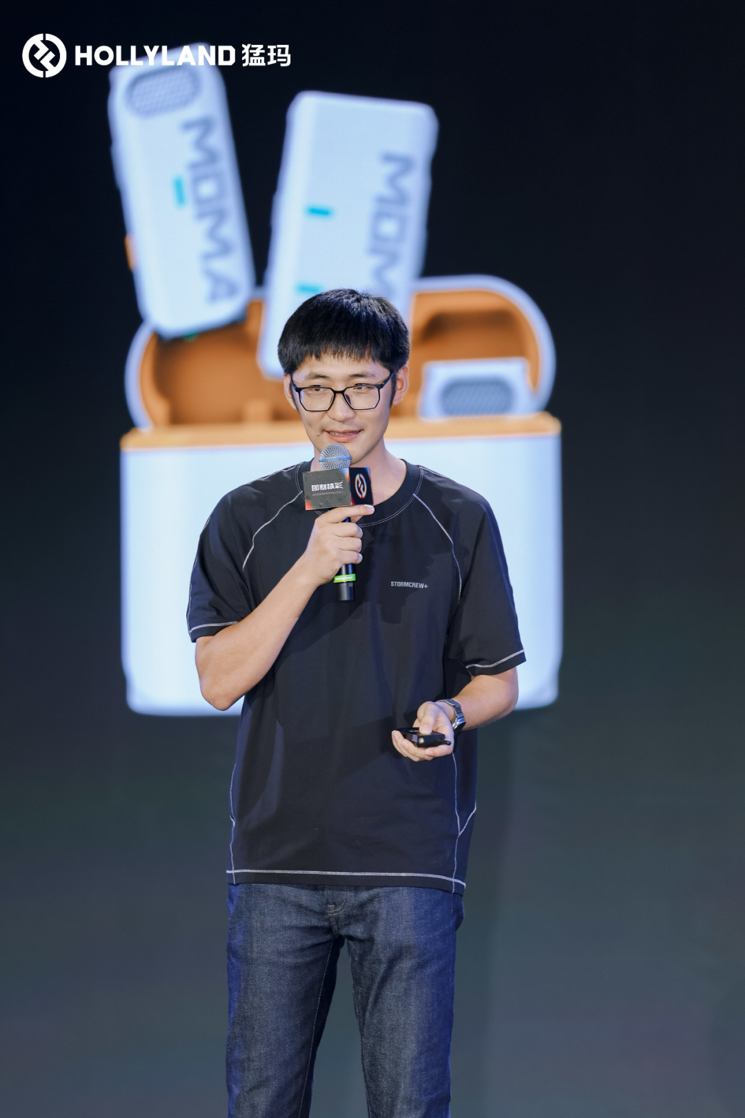 影视飓风Tim在猛玛发布会现场