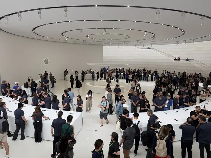 史蒂夫·乔布斯剧院（图源：界面新闻）