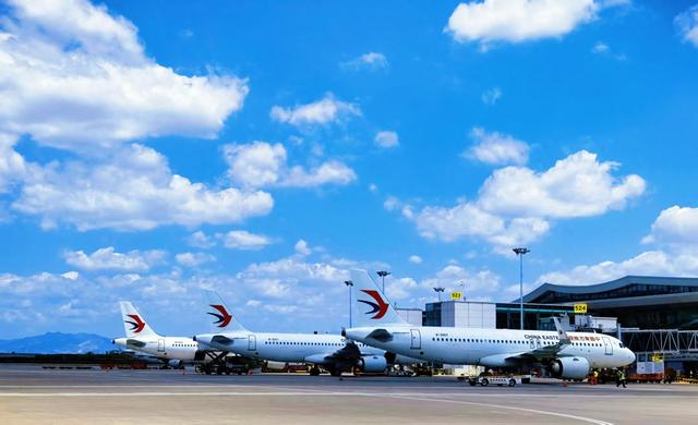 又缩短了半小时！9月15日起东航在西安机场国际通程最短衔接时间缩短至90分钟 旅客转机更从容（万万没想到）西安机场东航柜台电话，