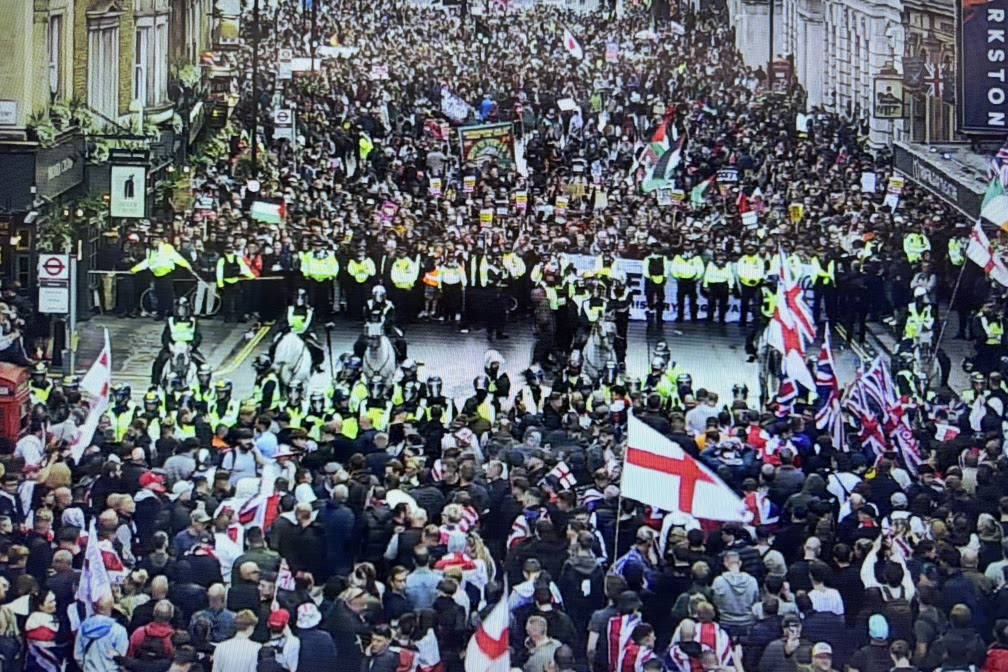 摩根：10萬(wàn)人走上倫敦街頭，一場(chǎng)跨越大西洋“內戰”正在展開(kāi)