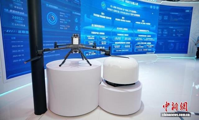 图为装载“哈勃一号”的无人机和无人机监测反制设备。中国移动 供图