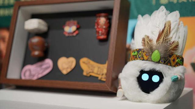 现场展出的文博展品。清华大学美术学院供图