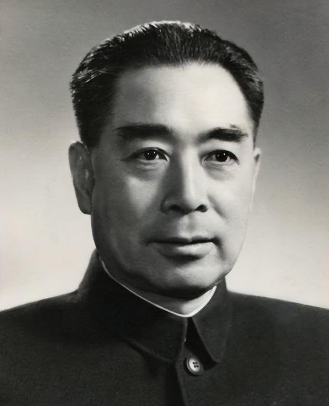 55年8位元帅宴请卫立煌,席间卫因一事沮丧,陈毅一句话让其顿悟|朱德|叶剑英|罗荣桓|聂荣臻|蒋介石_新浪新闻