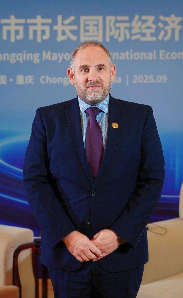 安道拓全球总裁兼首席执行官杜卓伦。重庆市商务委供图