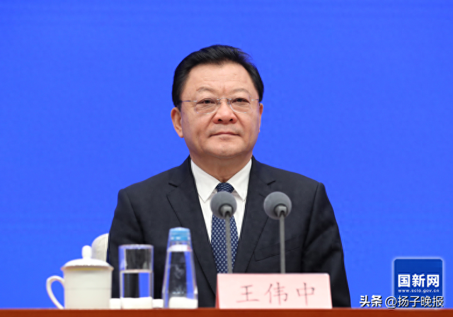 王伟中任内蒙古自治区党委书记,孙绍骋不再担任|王伟中_新浪财经_新浪网