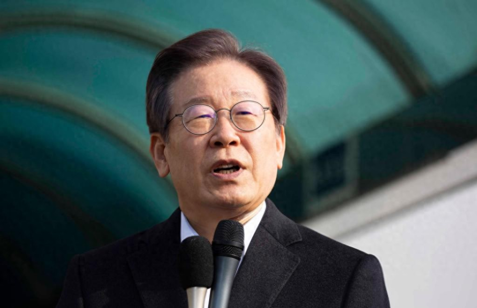 李在明对华递出橄榄枝：韩国对中国团体游客免签政策试行|李在明|中国游客|美国_新浪新闻