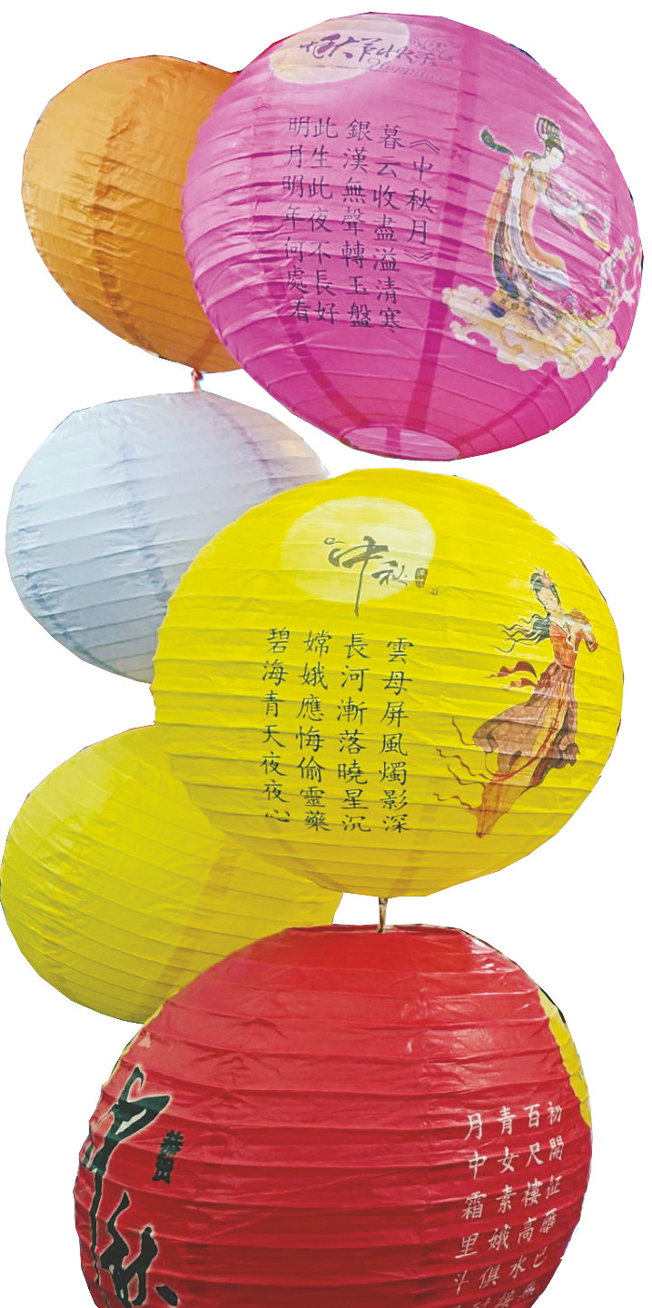 连日来,记者走访南宁市场发现,随着中秋节的临近,各式灯笼迎来销售