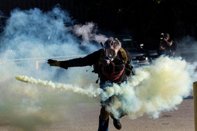 特朗普強行派兵 芝加哥市民：這里“不是戰(zhàn)區(qū)”