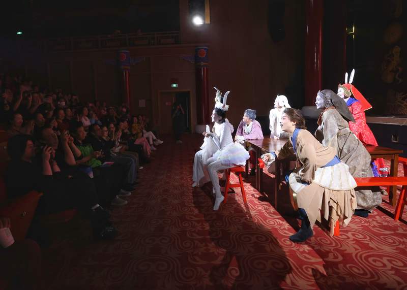 舞剧《月·兔》在吉祥大戏院上演。新京报记者 王贵彬 摄