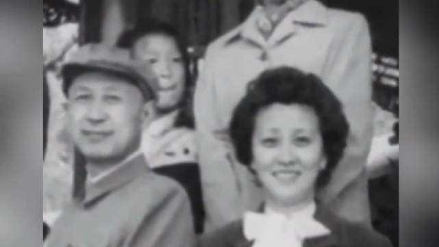 致敬中国导弹之父，钱学森院士获“两弹一星功勋奖章”！|钱学森|留学_新浪新闻