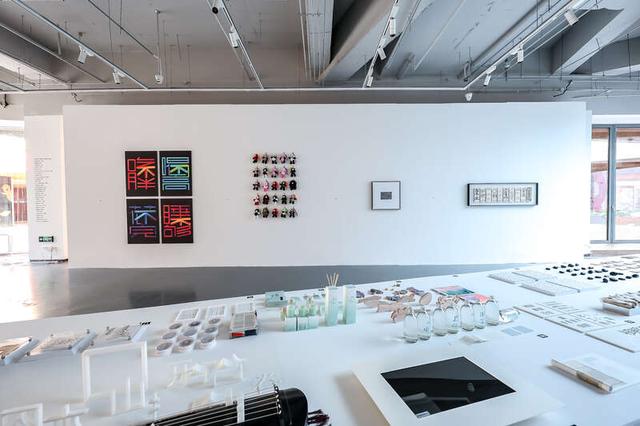 学员与教师作品共同呈现。中央美术学院设计学院供图