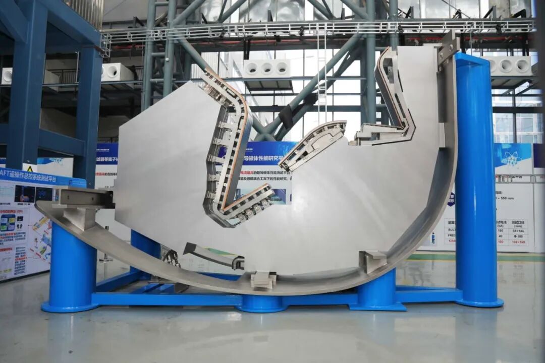 CRAFT偏滤器原型部件。图片来源：中国科学院合肥物质科学研究院等离子体物理研究所