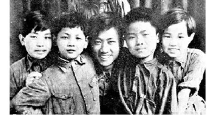 文协：在上海180多个抗日救亡团体中成绩和影响最甚 | 抗日民族统一战线旗帜下