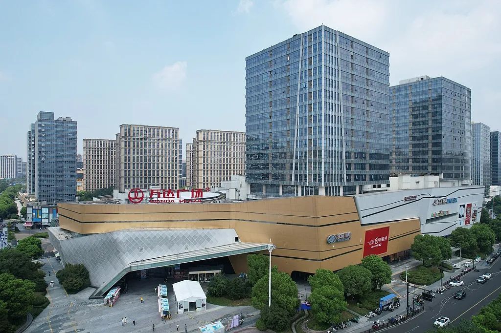 杭州拱墅区的万达广场。图/视觉中国