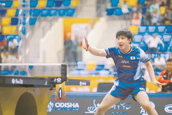 张本智和首盘战胜梁靖崑