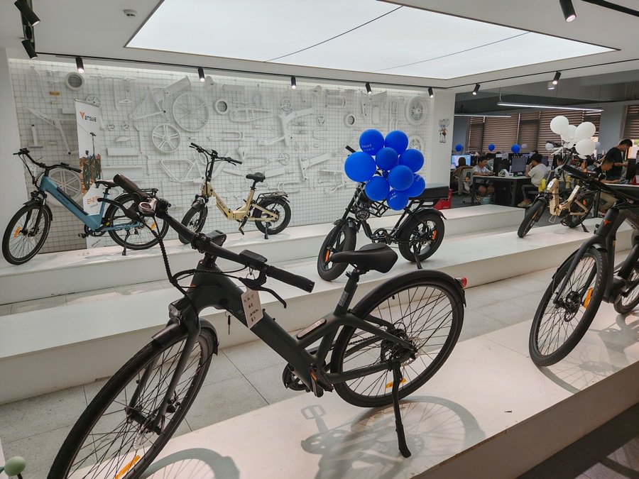 英格威公司展厅展示不同类型E-bike（记者曹媛/摄）