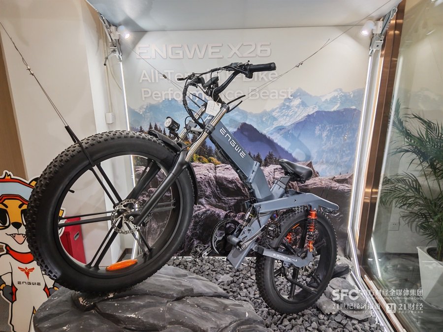 英格威首款全地形高端旗舰产品X26在海外众筹平台上斩获125万美元（记者曹媛/摄）