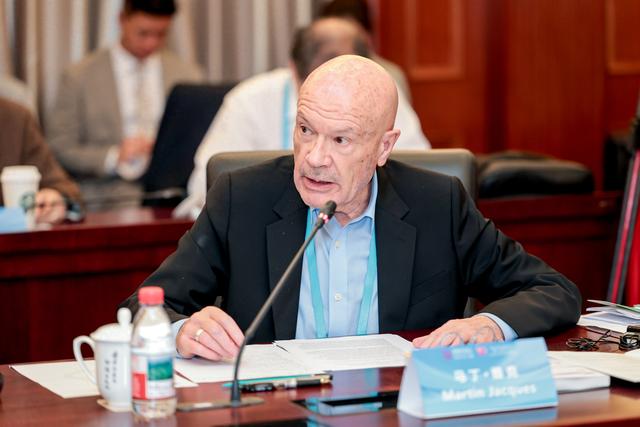 馬丁·雅克：“缺乏長(cháng)遠眼光的特朗普，很難是中國的對手”