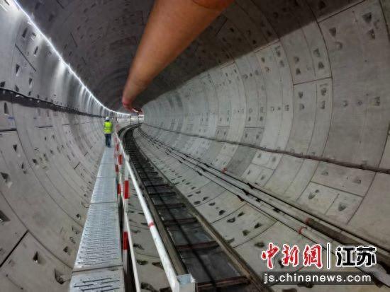 图为成型的隧道。中铁一局 供图