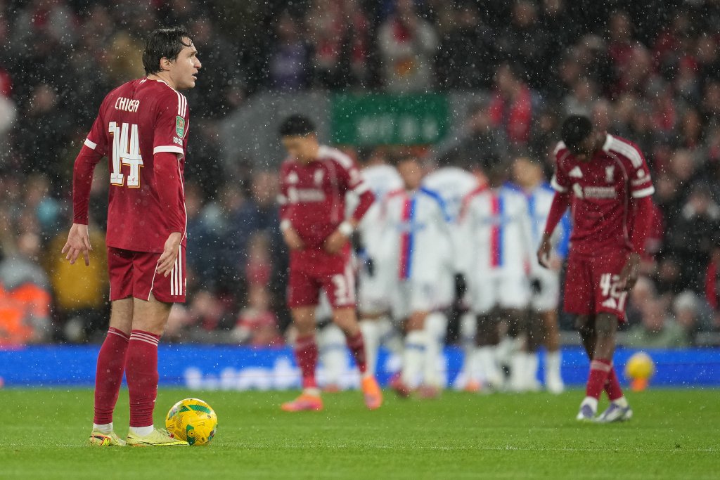 体坛联播｜利物浦7轮6败，拜仁14连胜创五大联赛最佳开局