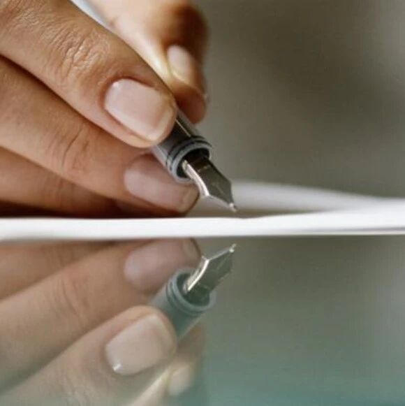 这些公务员，不得批准辞去公职