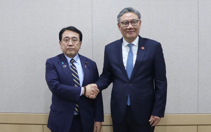 商务部部长：中方敦促日方尽快将中方有关实体移出出口管制最终用户清单