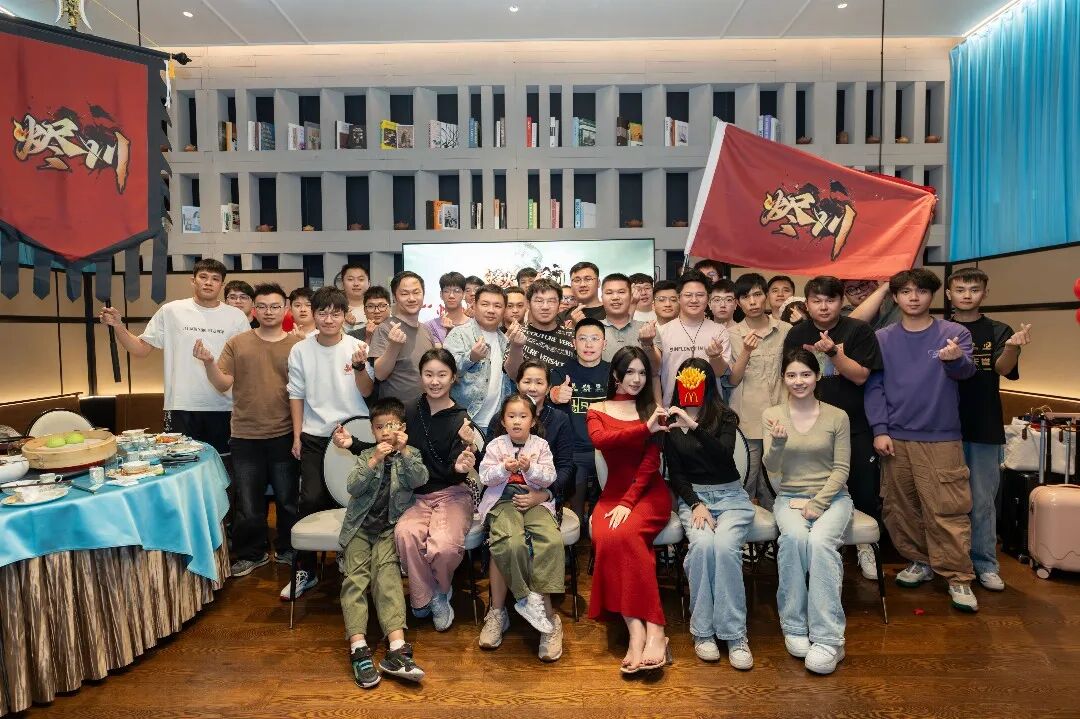 “只因天堂”军团之一“以烬辰之名”的主力盟“烬川”的聚会