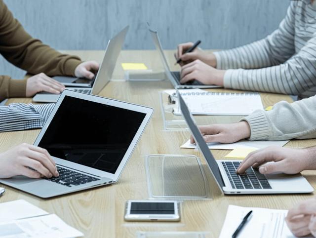 微交互情感系统_奢侈品数字技术呈现_北京网站建设