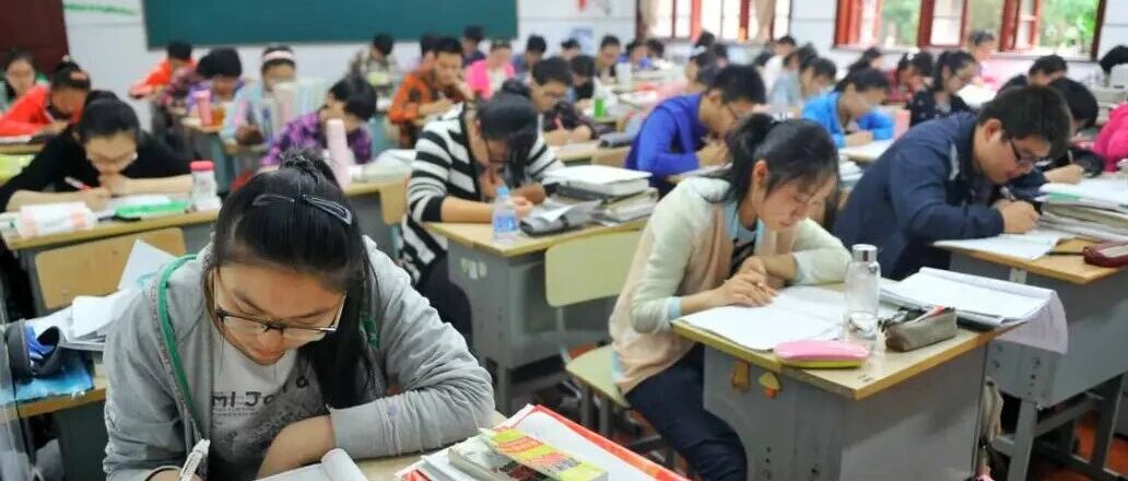 倘若高中双休都落实不了，就别提什么反内卷了