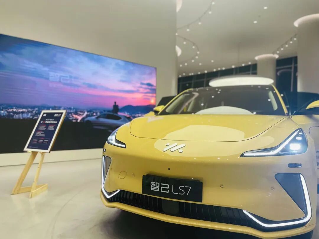智己LS7 孫婉秋/攝