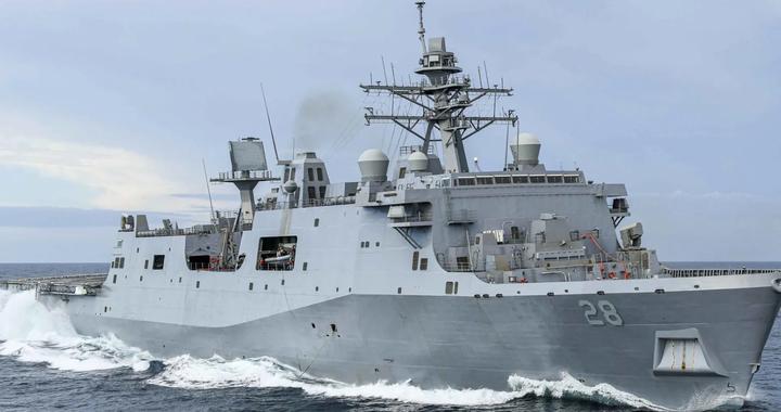 美军两栖舰重返加勒比 但这回特朗普可能打墨西哥