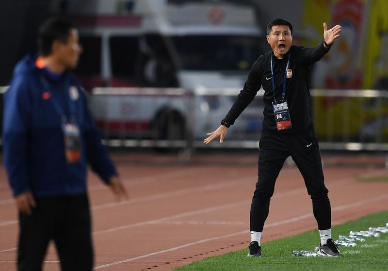 前国脚邵佳一出任国足主帅，执掌顶级联赛球队帅印仅一年