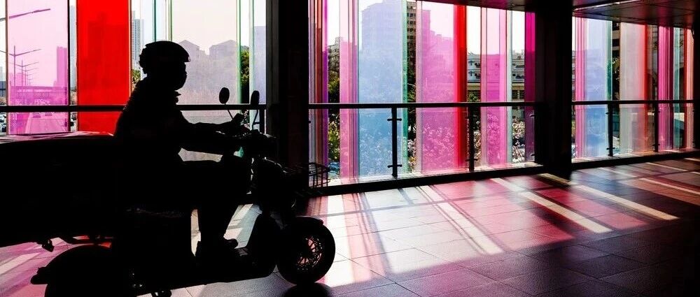 给百万骑手保障，为何是世界难题？