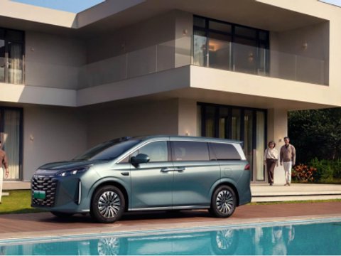 智能座驾终极满足：这款“家庭头等舱”让全家都爱上出行