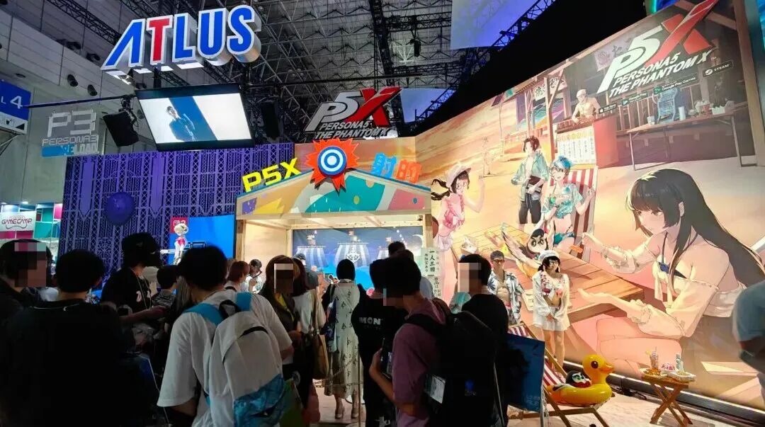 东京电玩展上世嘉展台的《女神异闻录：夜幕魅影》展区