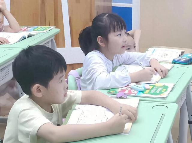 班主任：小学假学霸多，有这3个特征的孩子，才是真学霸，很真实