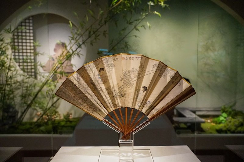 首个扇面书画通史展，上博的宋元扇面拿出了一半