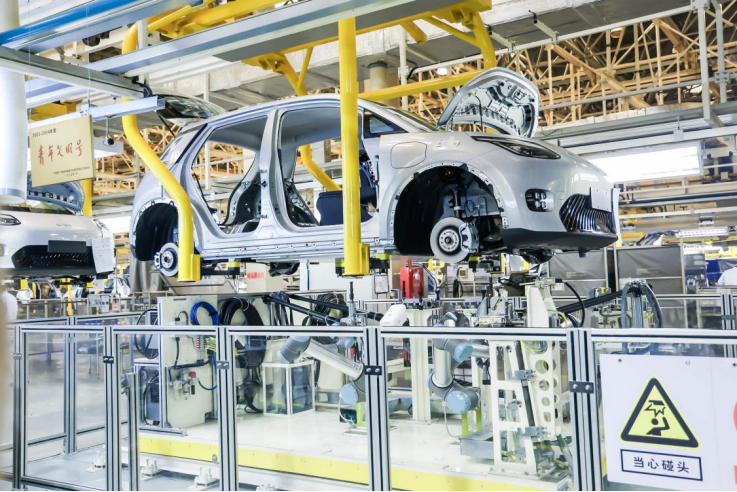 电商逻辑重塑汽车业：“国民好车”下线背后的产业变局