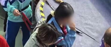 女生在运动会上被箭射中面部，校方通报