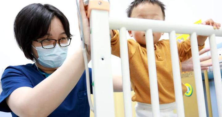 复旦儿科医院成立随访中心，去年来救治32周以下早产儿近470例